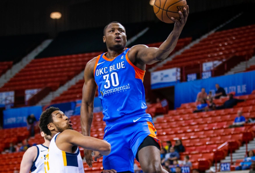 American Basketball Player Deonte Burton Biography - ItSportsHub