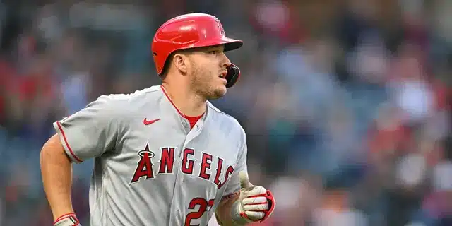 Mike Trout Bio/Wiki, Family, Wife, Height, Age Career, Net Worth -  Biography Of Actress In Hindi